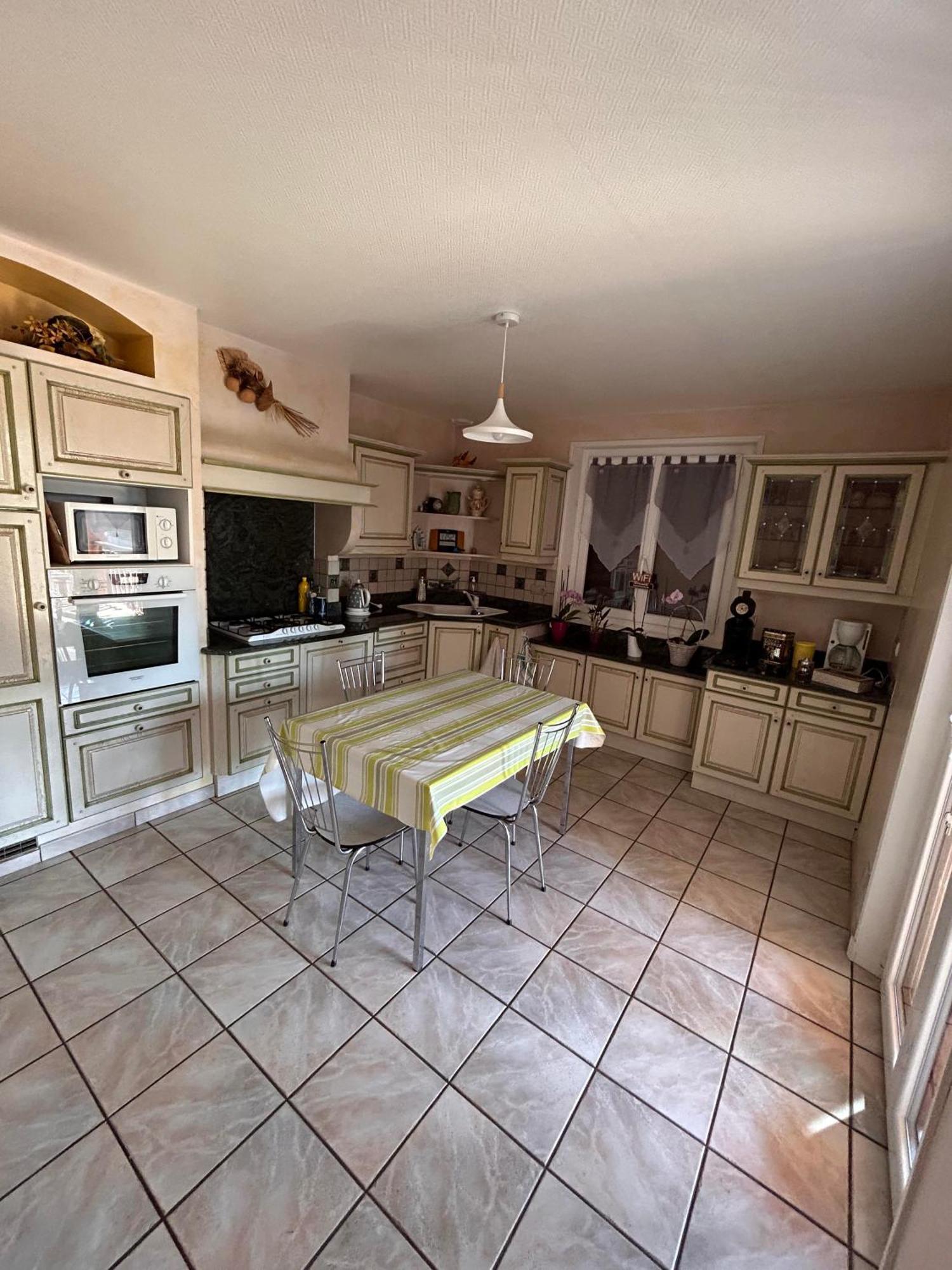 Chambres Des Arrys Bas-en-Basset Buitenkant foto